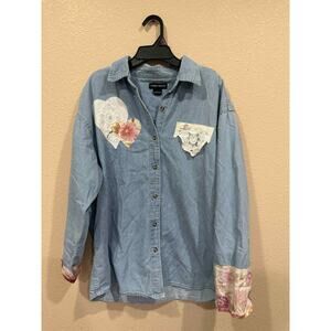 Women's Large Sierra Pacific button up